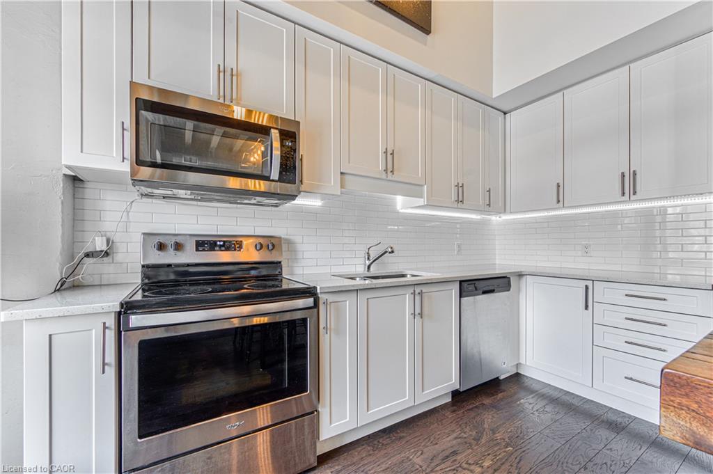 201-19 Guelph Avenue Property Photo 19