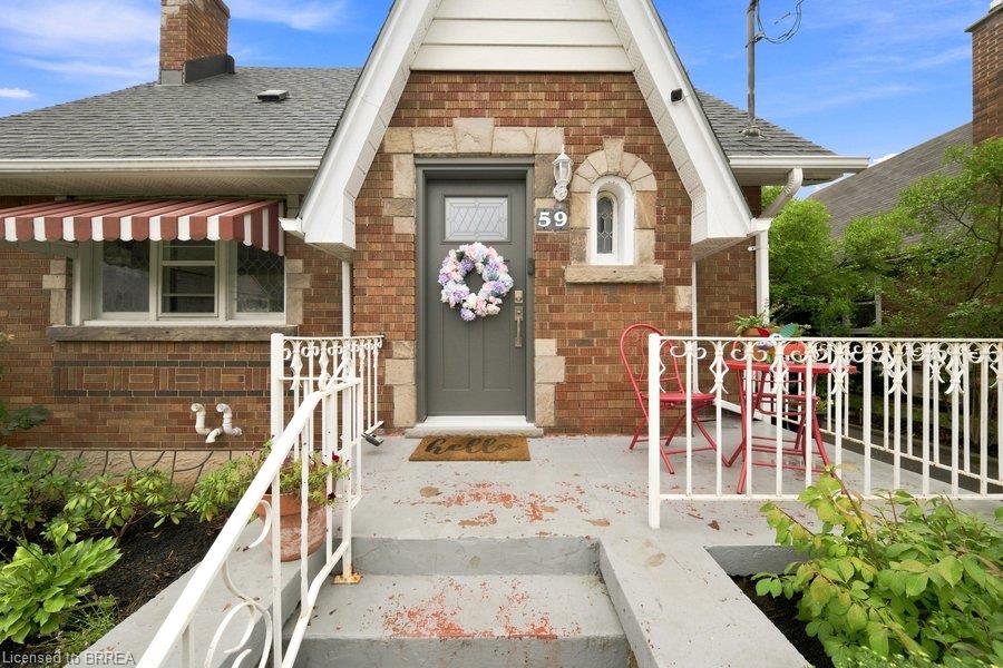59 Lyons Avenue Property Photo 9
