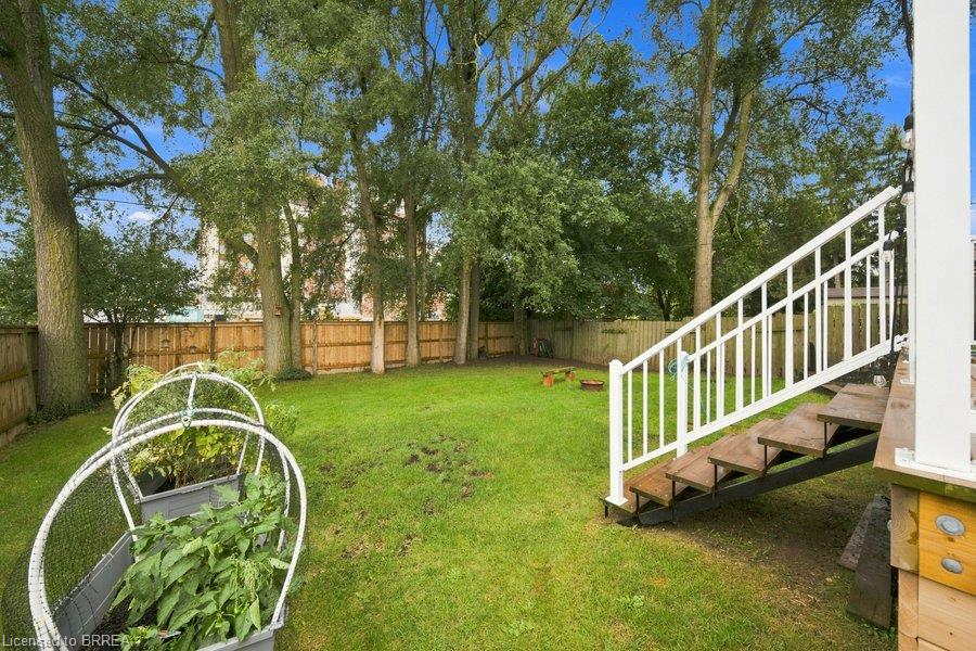 59 Lyons Avenue Property Photo 36