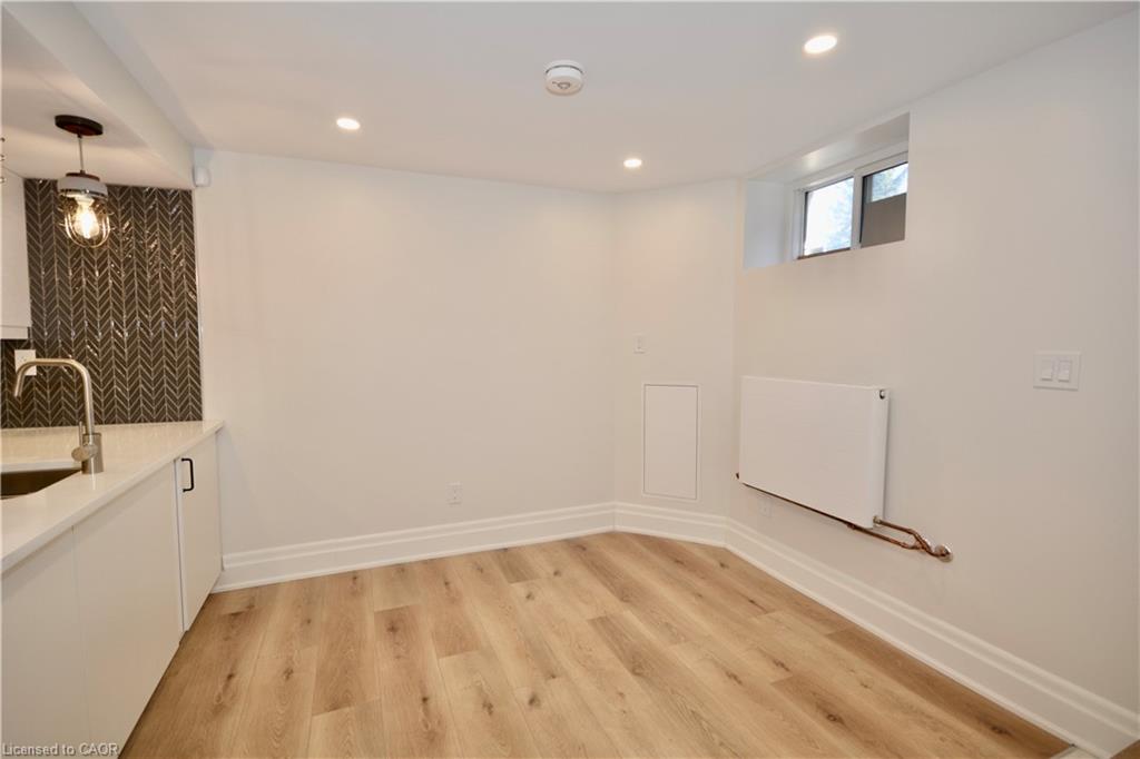 17 Inverness Avenue W Property Photo 7