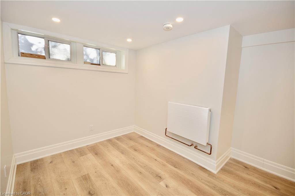 17 Inverness Avenue W Property Photo 10