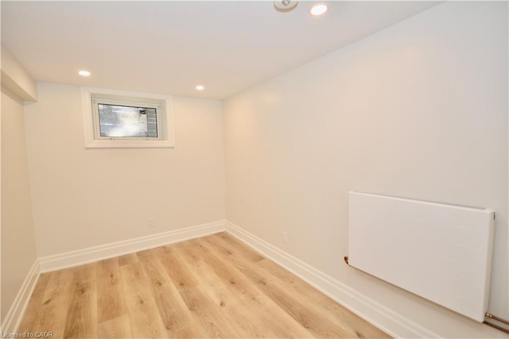 17 Inverness Avenue W Property Photo 11