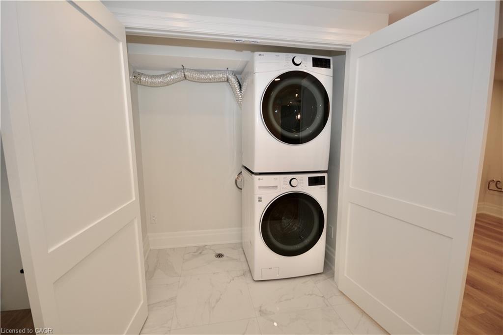 17 Inverness Avenue W Property Photo 14