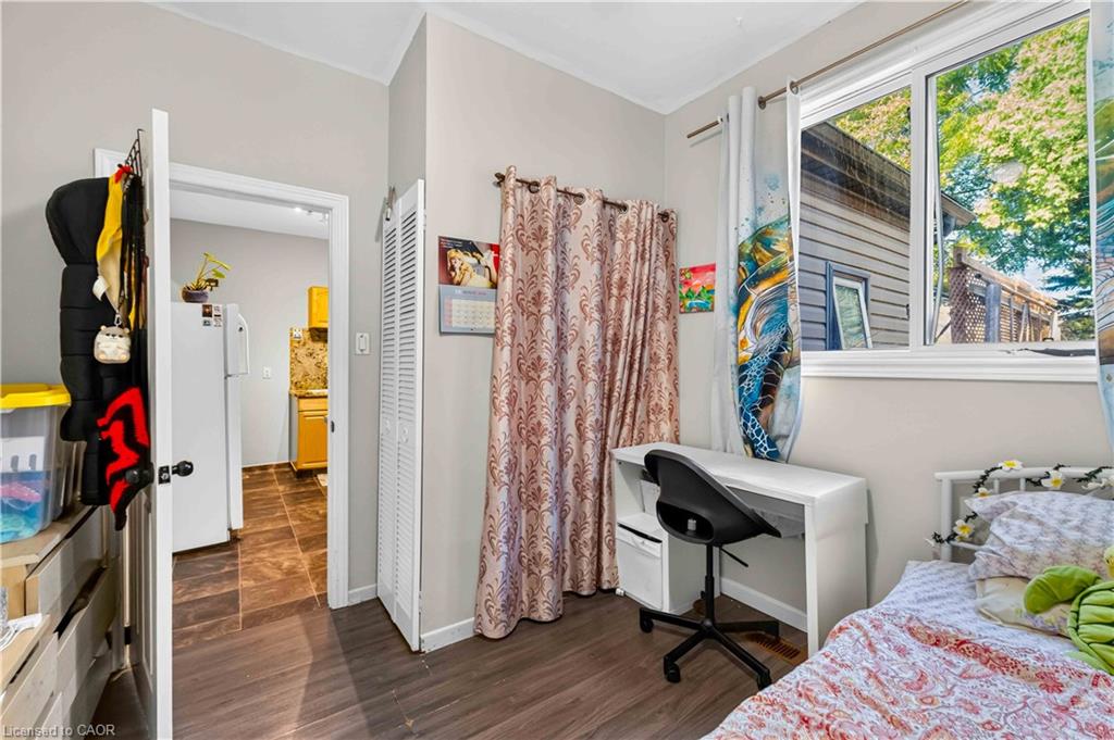 54 East 23rd Street Property Photo 15