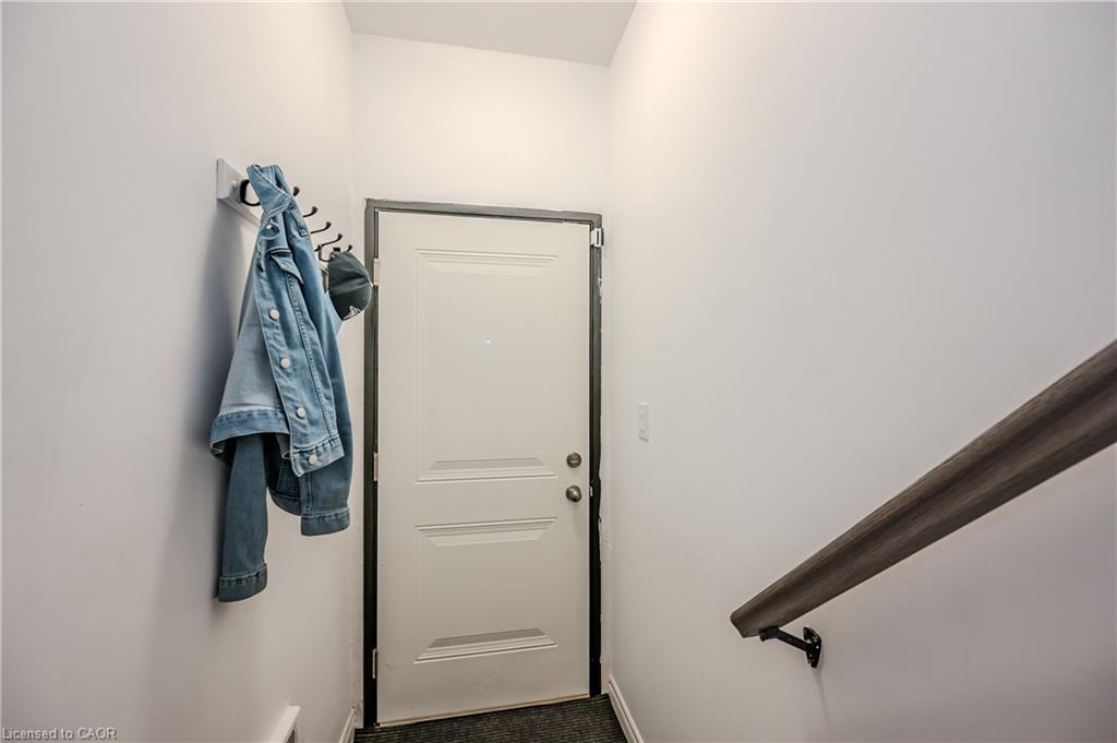 5c-164 Heiman Street Property Photo 6
