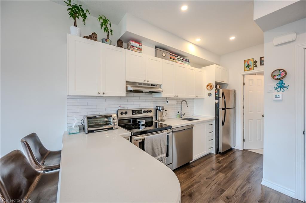 5c-164 Heiman Street Property Photo 13