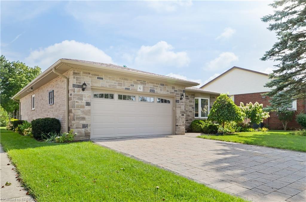 6 Edenridge Drive Property Photo 2