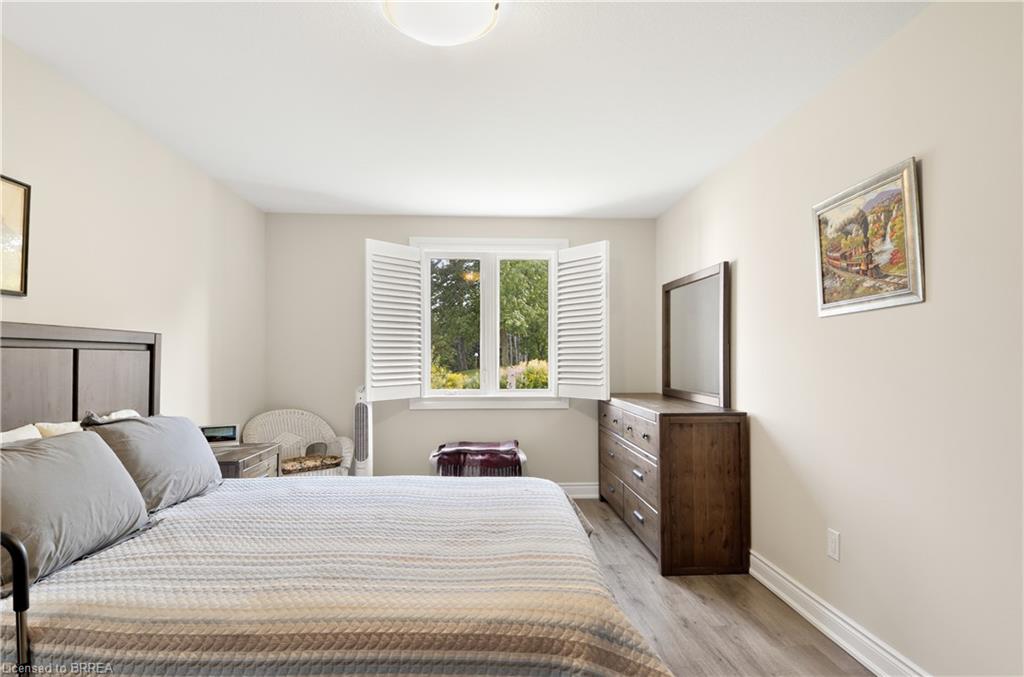 6 Edenridge Drive Property Photo 25