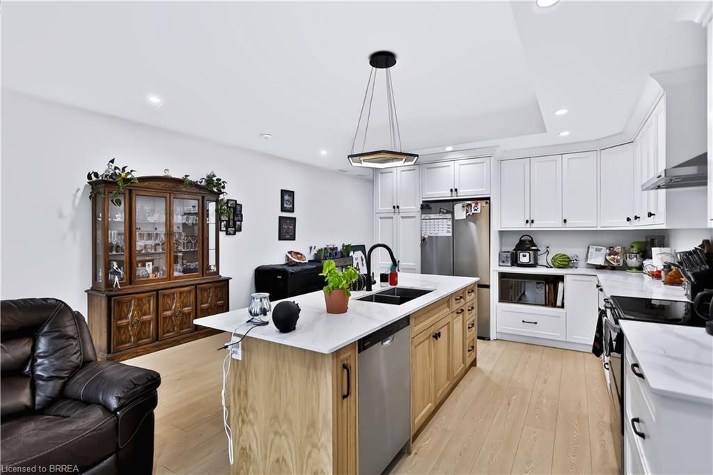 109 Winniett Street Property Photo 12