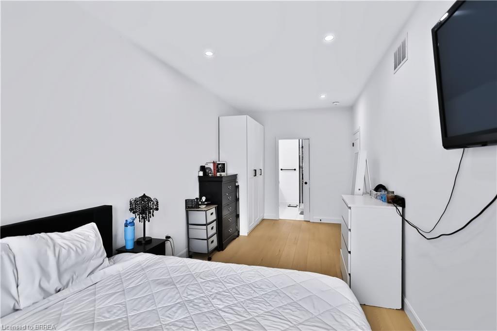 109 Winniett Street Property Photo 21