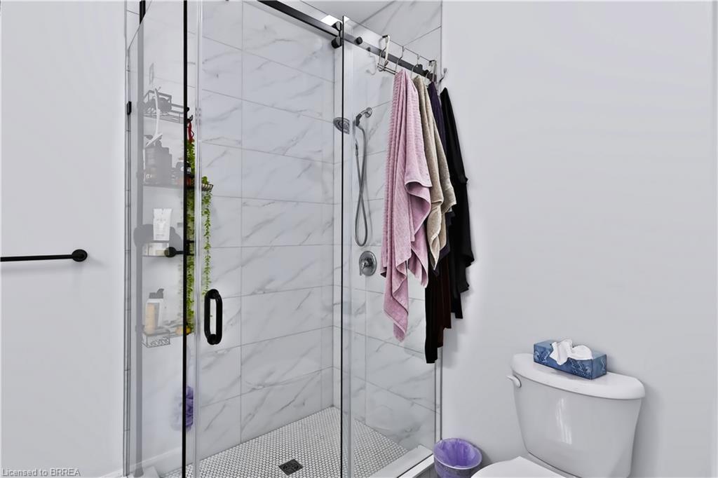 109 Winniett Street Property Photo 23