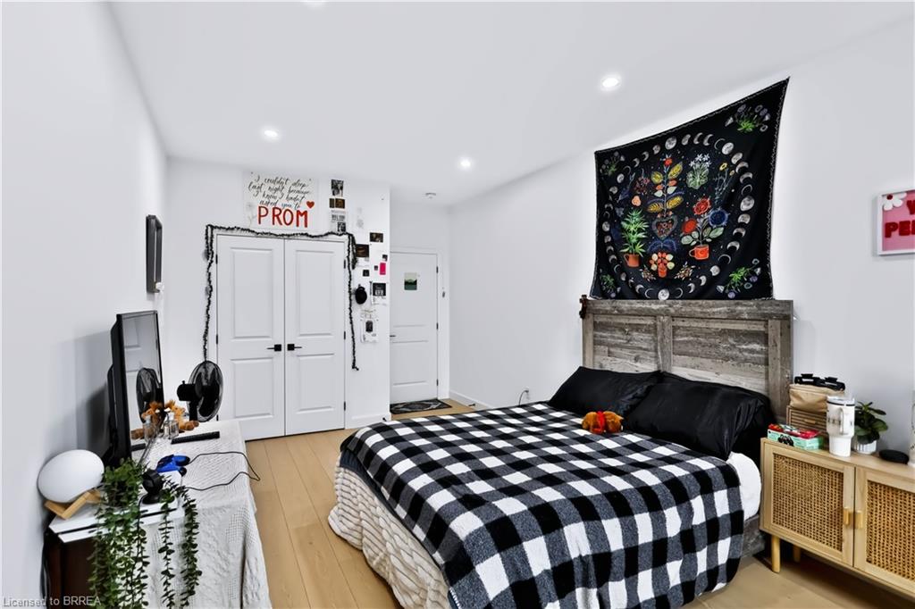 109 Winniett Street Property Photo 26