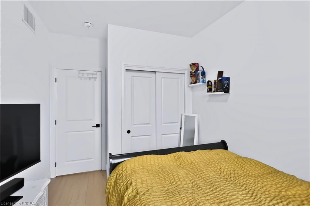 109 Winniett Street Property Photo 28