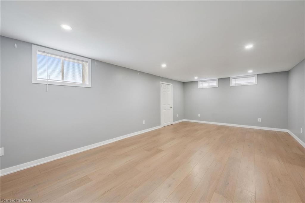 216 Stevenson Street N Property Photo 19
