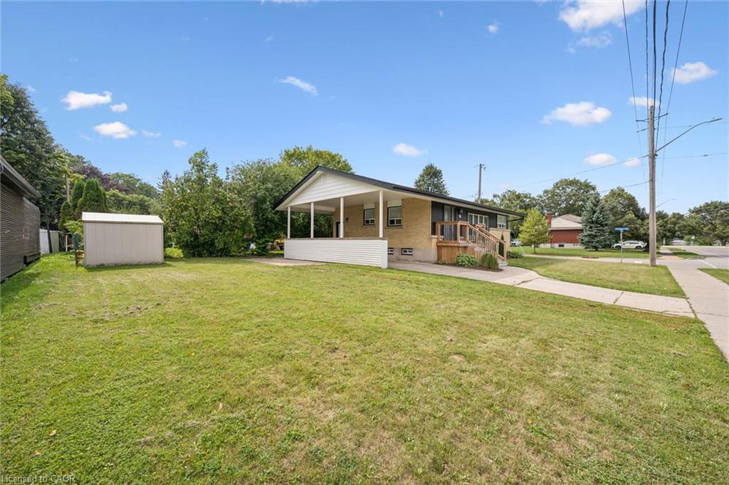 216 Stevenson Street N Property Photo 31