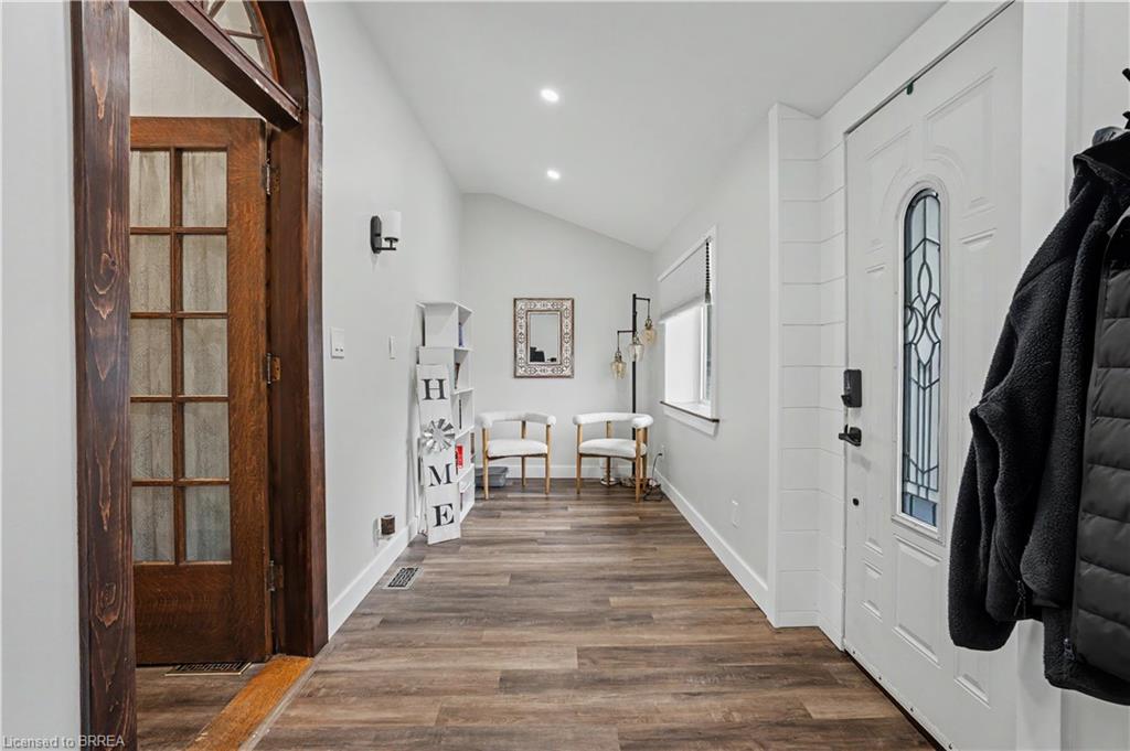 600 Peel Street Property Photo 5
