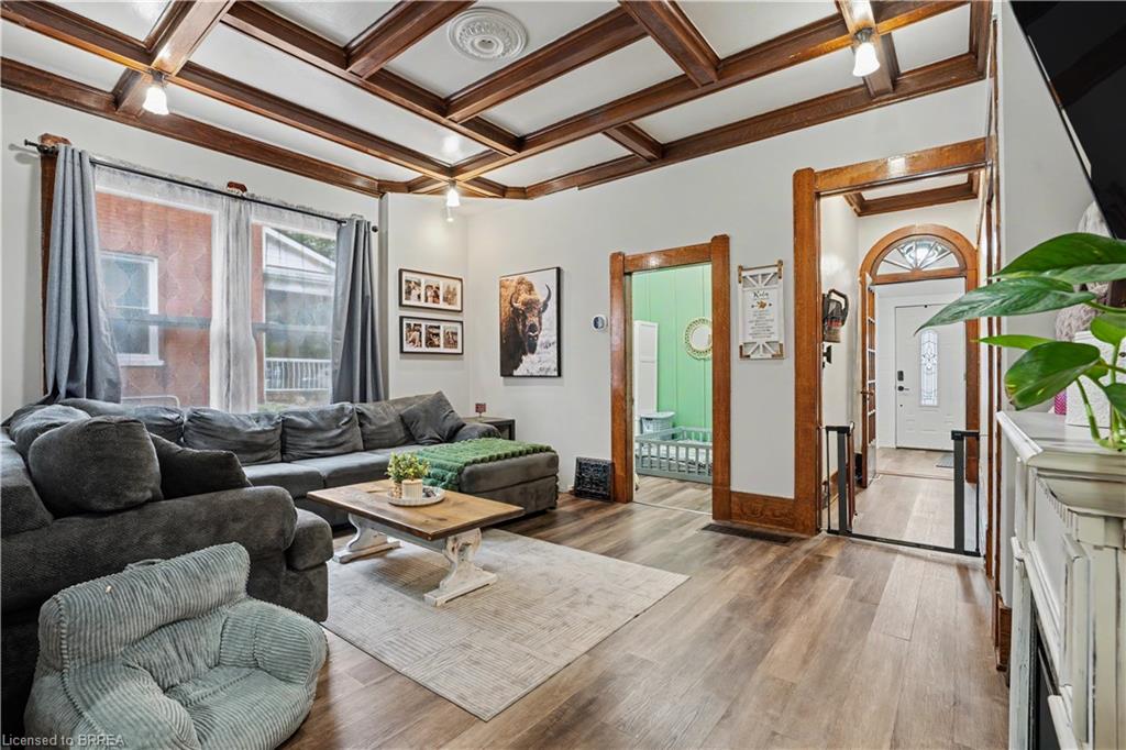 600 Peel Street Property Photo 8