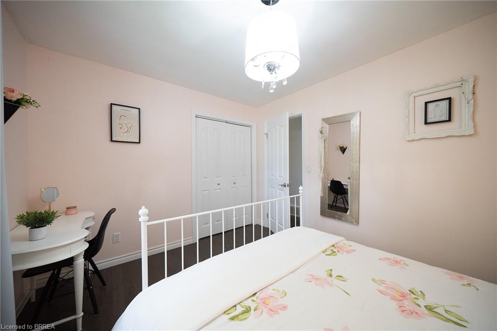 70 Berkley Crescent Property Photo 18