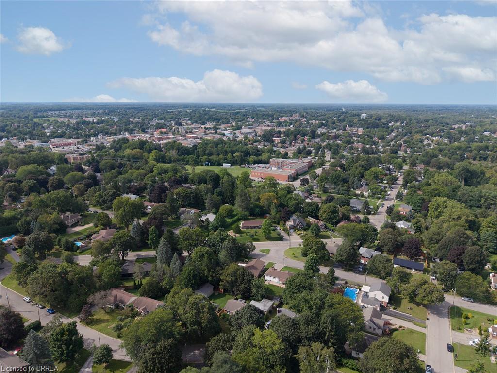 70 Berkley Crescent Property Photo 40