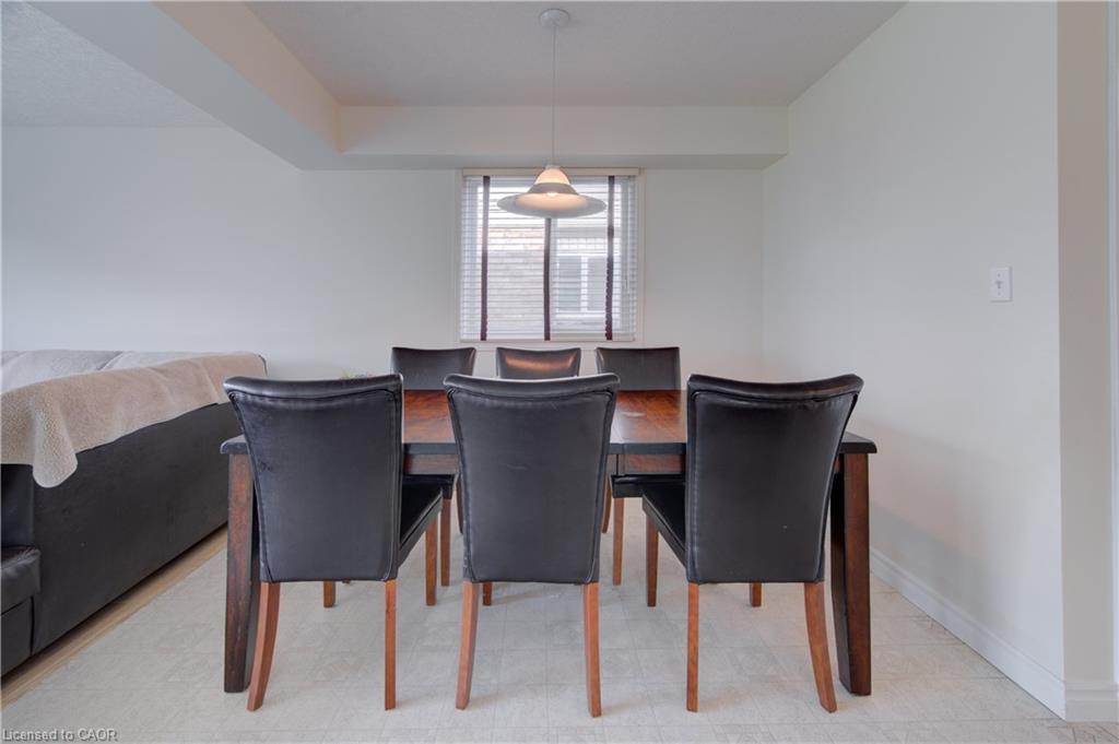 1064 Copper Leaf Crescent Property Photo 7