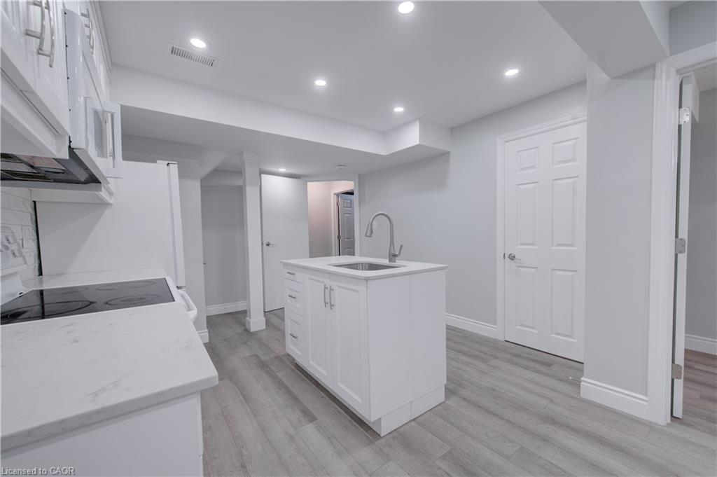 1064 Copper Leaf Crescent Property Photo 29