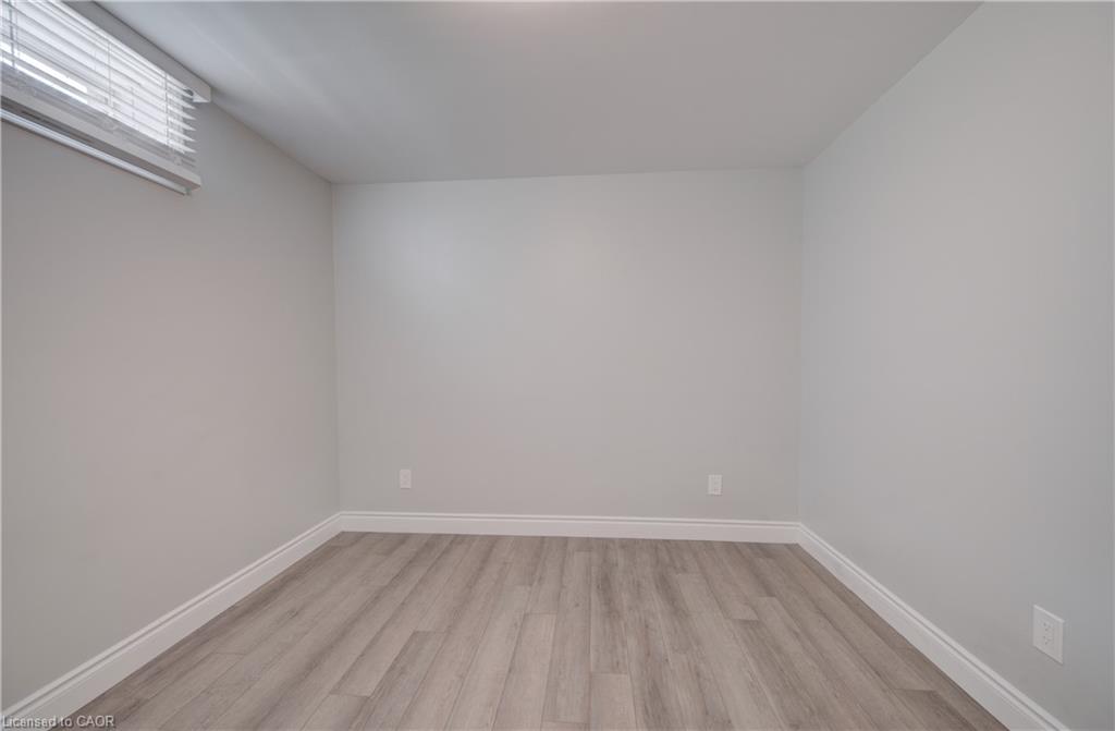 1064 Copper Leaf Crescent Property Photo 34