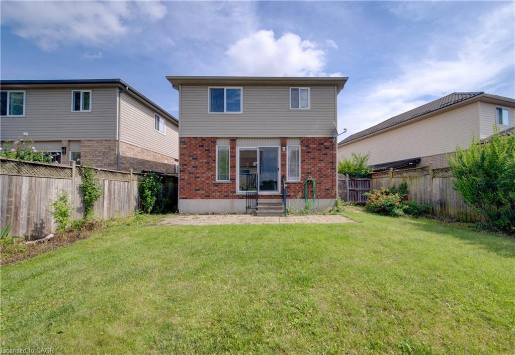1064 Copper Leaf Crescent Property Photo 38