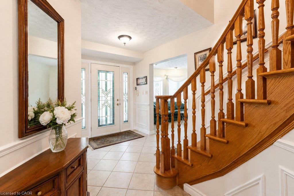 33 Maryvale Avenue Property Photo 4