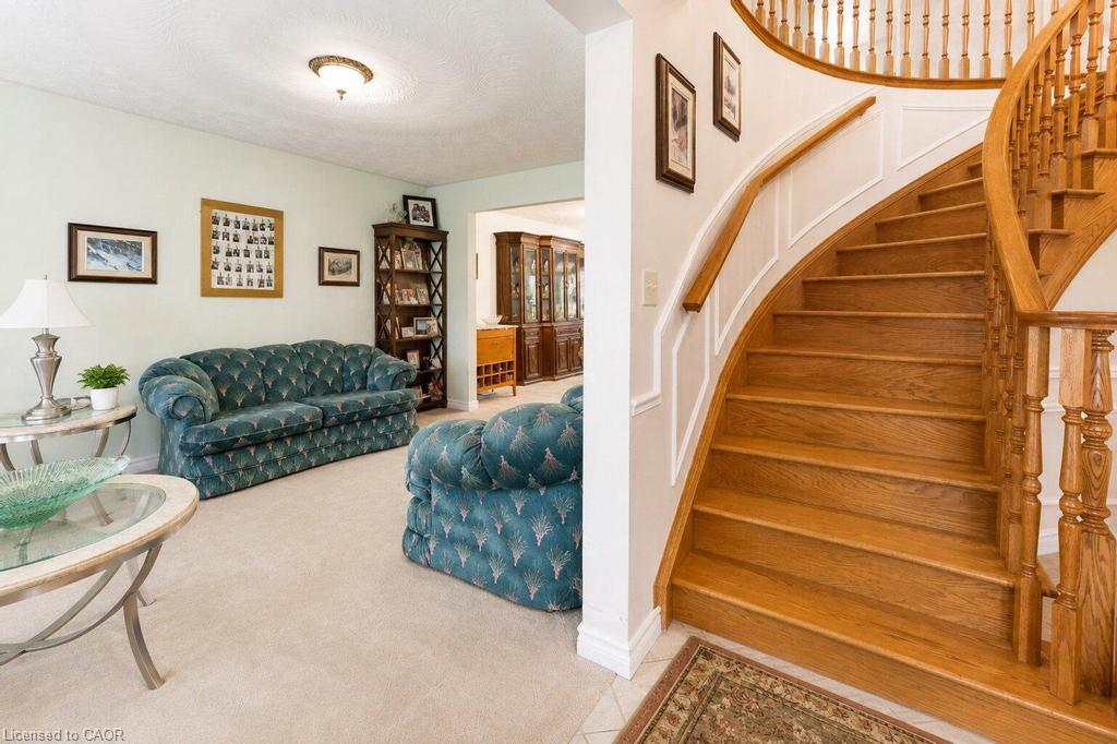 33 Maryvale Avenue Property Photo 5