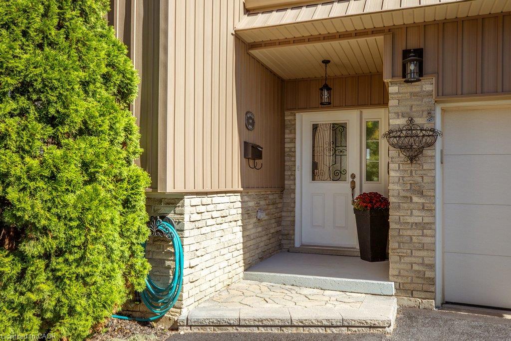 32 Beechwood Avenue Property Photo 3