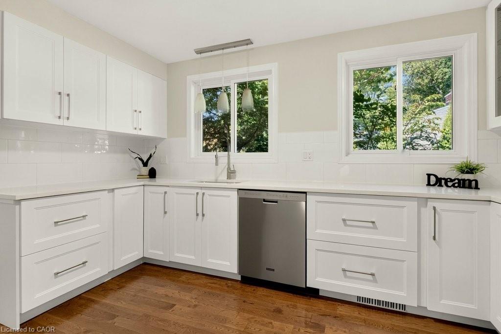 32 Beechwood Avenue Property Photo 16