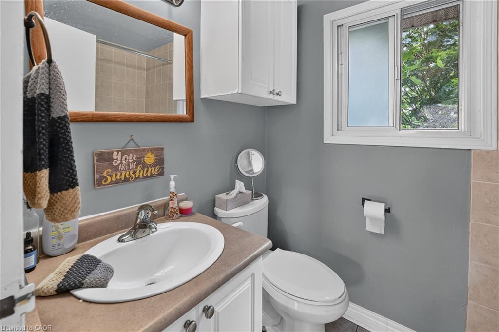 3-132 Lock Street W Property Photo 20
