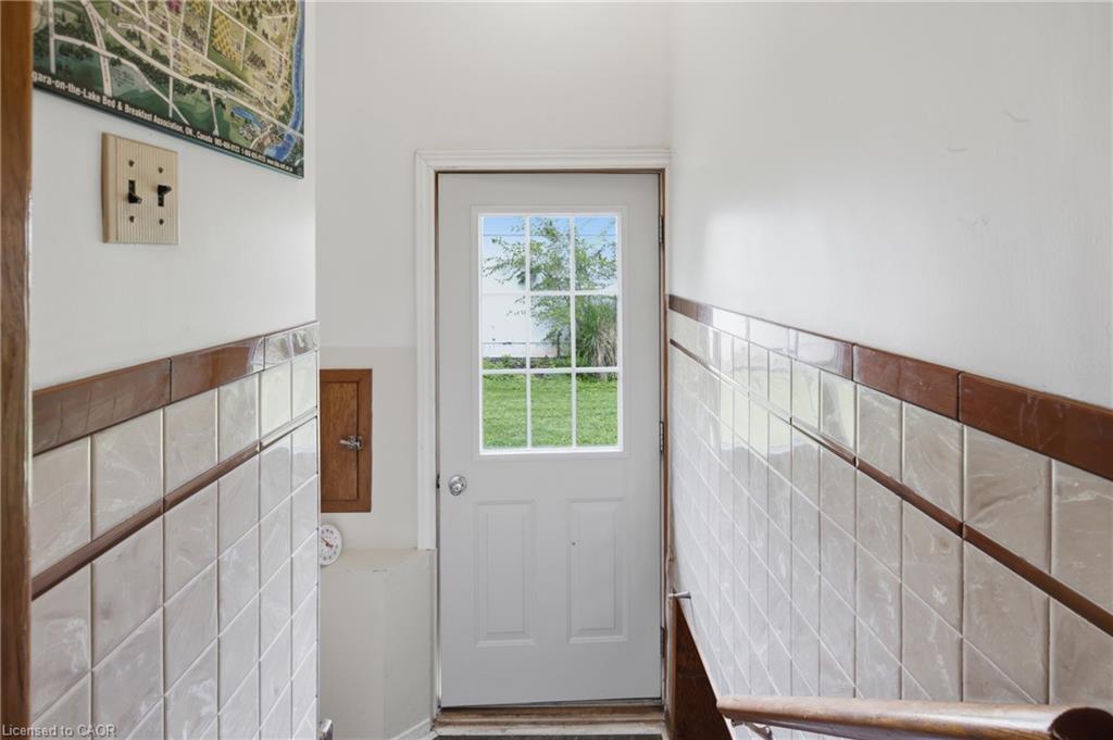 557 Mississauga Street Property Photo 22