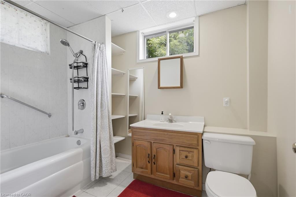 557 Mississauga Street Property Photo 29