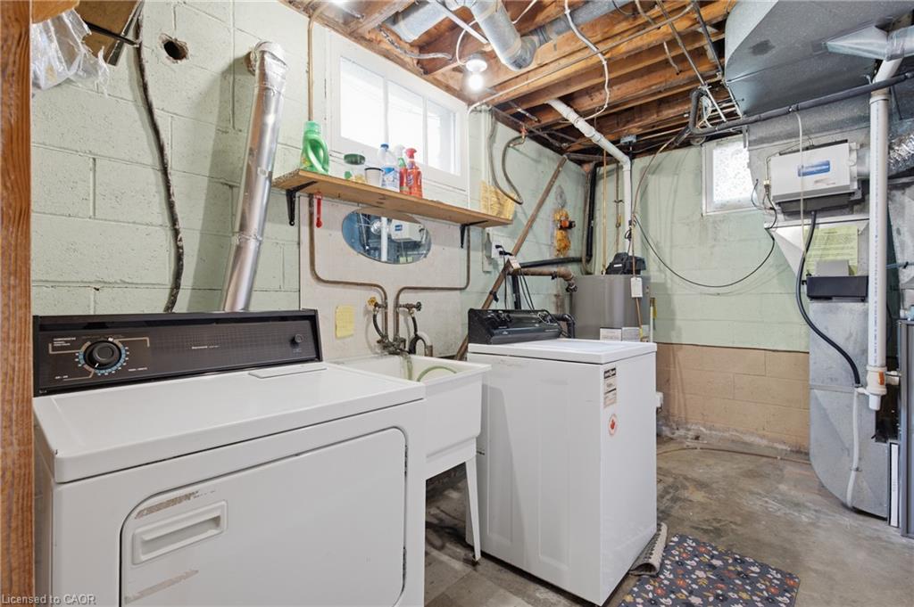 557 Mississauga Street Property Photo 34