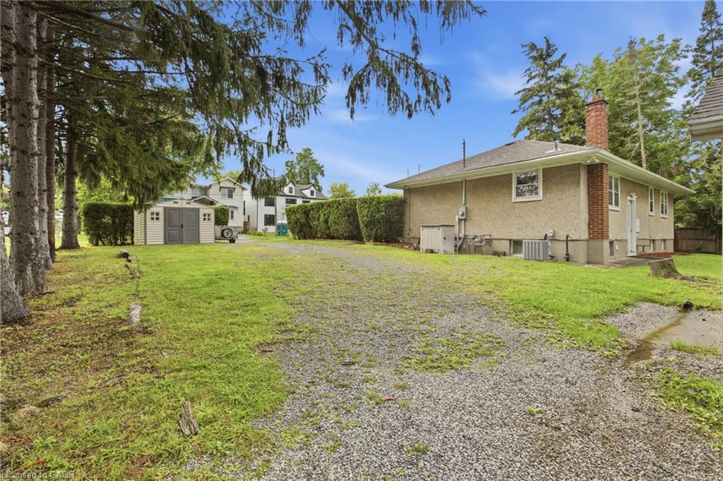 557 Mississauga Street Property Photo 38