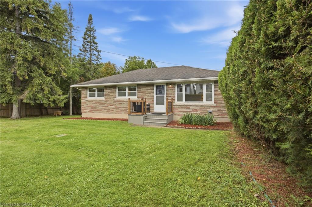 557 Mississauga Street Property Photo 42