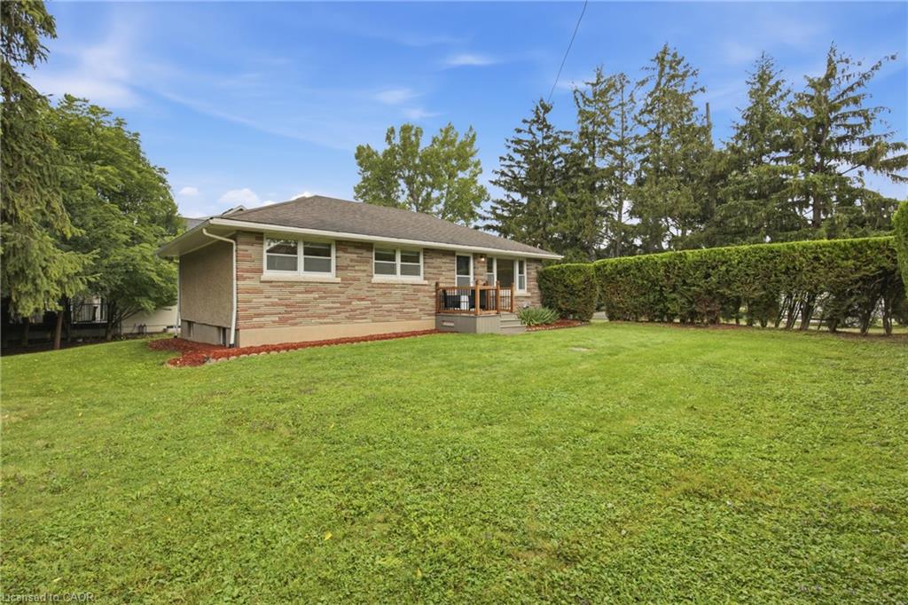 557 Mississauga Street Property Photo 43