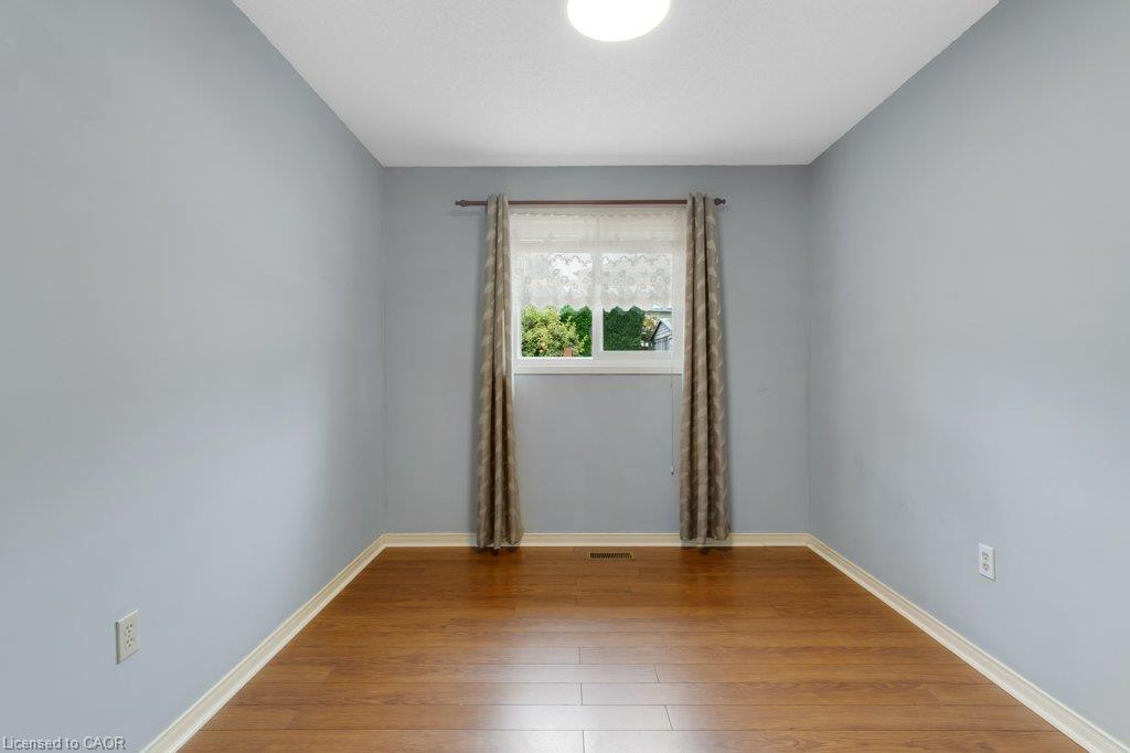 94 Dawn Crescent Property Photo 19