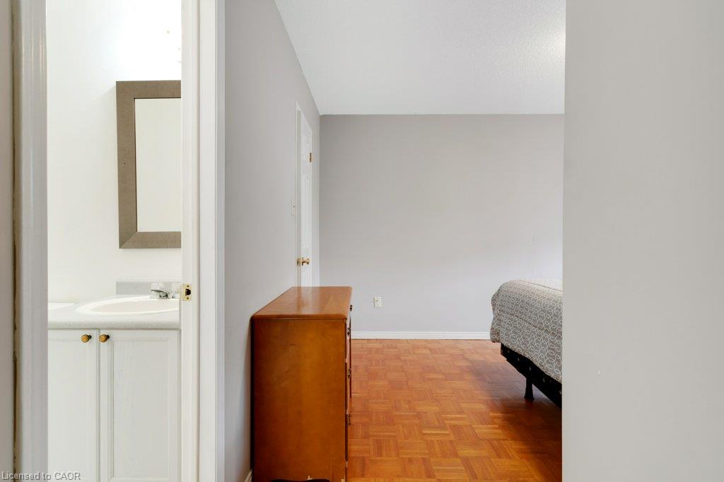 94 Dawn Crescent Property Photo 25