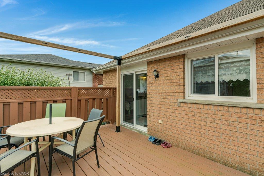 94 Dawn Crescent Property Photo 33