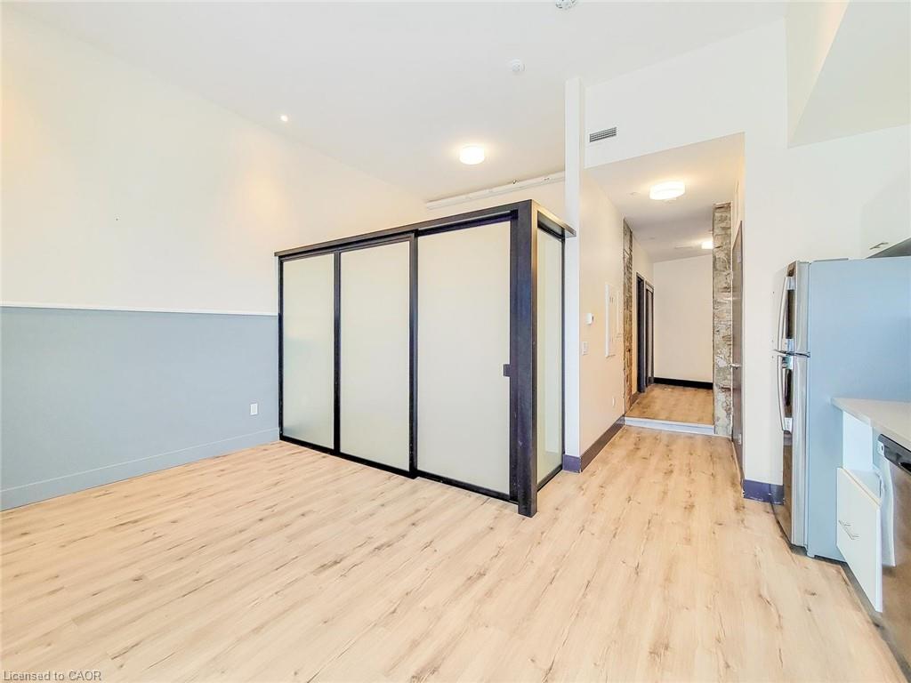 121 King Street E Property Photo 12