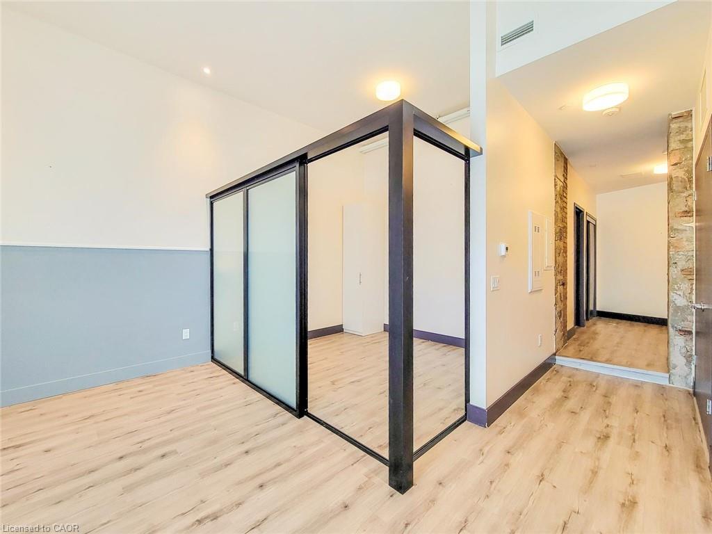 121 King Street E Property Photo 20