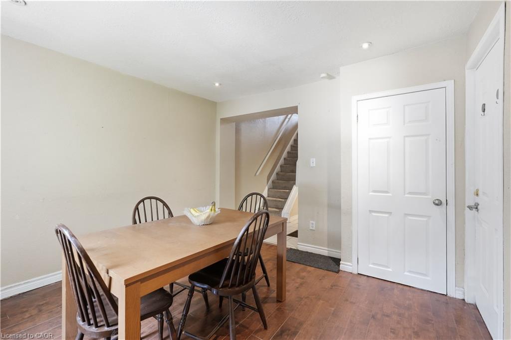 26 Niagara Street Property Photo 8