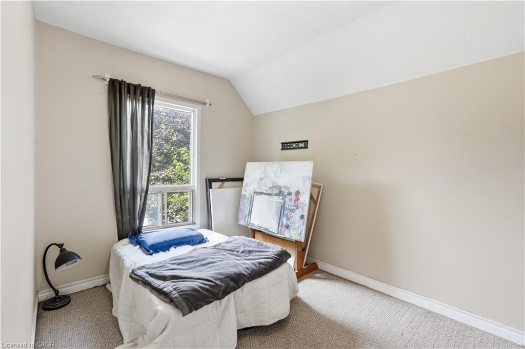 26 Niagara Street Property Photo 10