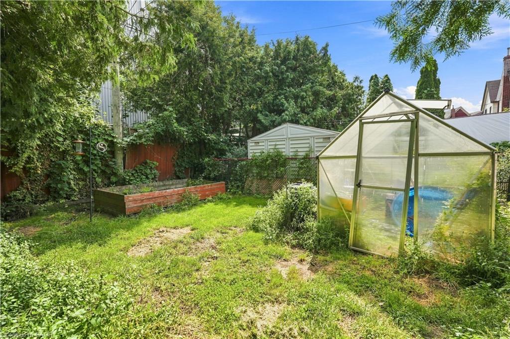 26 Niagara Street Property Photo 16