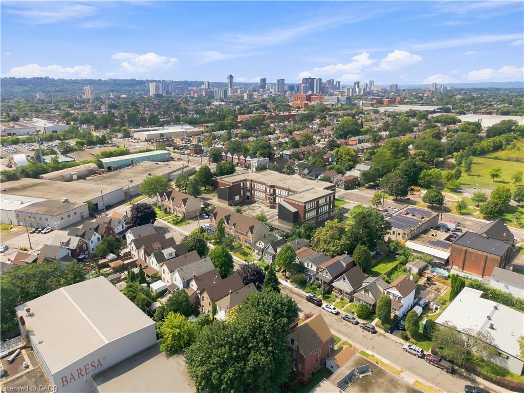 26 Niagara Street Property Photo 21