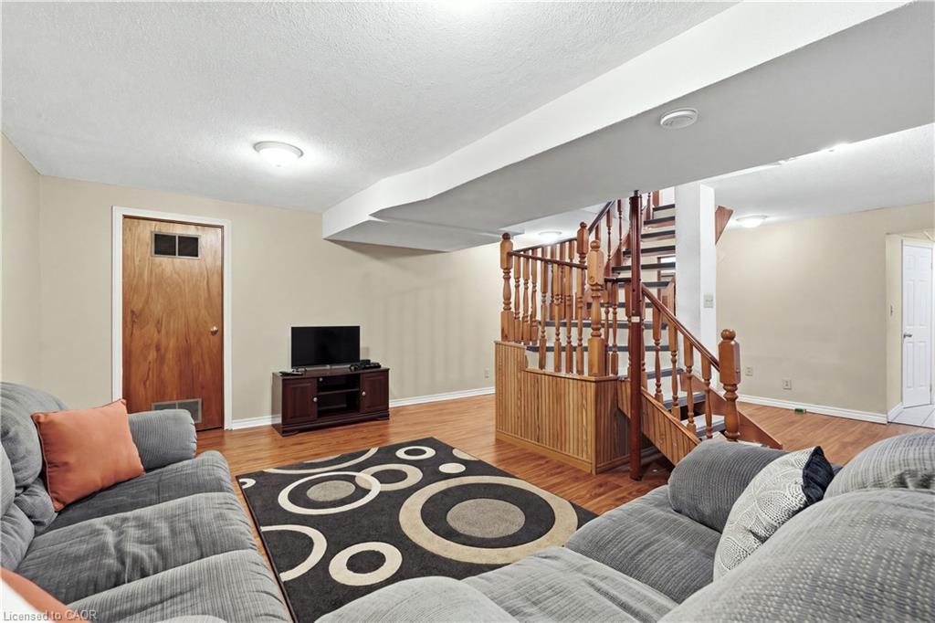 138 Livingston Avenue Property Photo 27