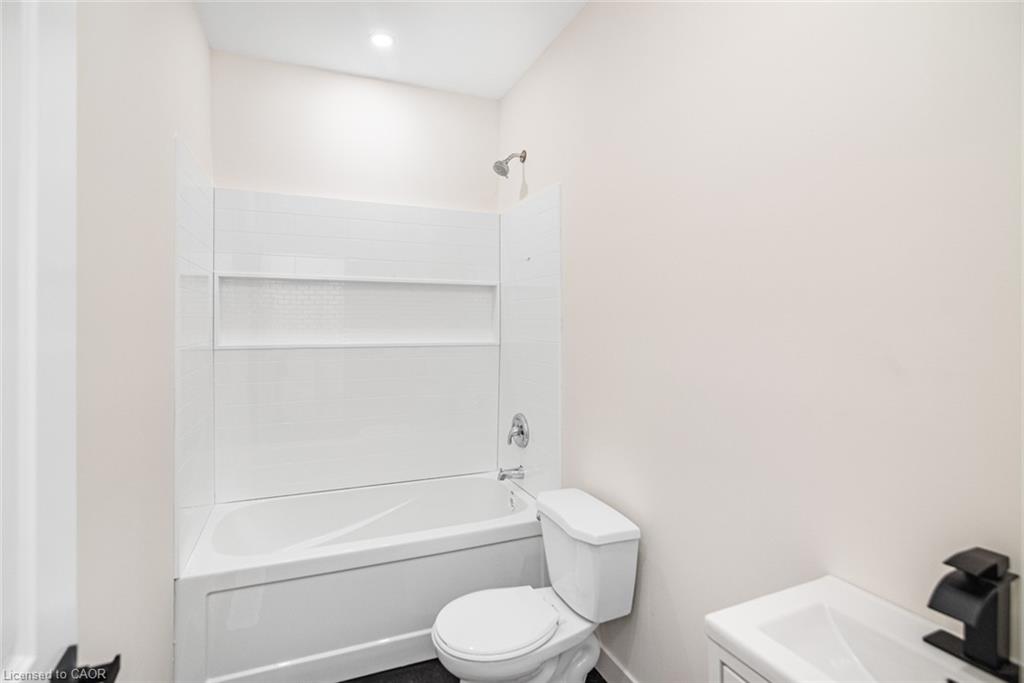60 William Street Property Photo 6