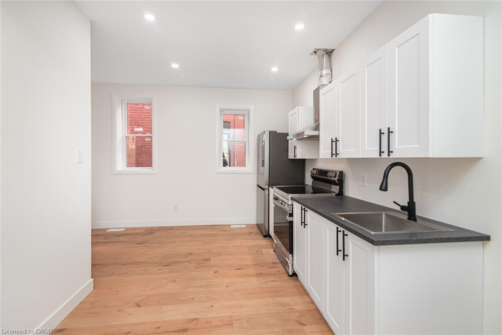 60 William Street Property Photo 13